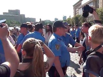 Kharkiv: Collisions between activists of the Euromaydan and Antimaydan, on July 1, 2014