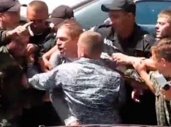 Kyiv: The Maydan self-defense attacked on the deputy Sergiy Pashinsky, on July 1, 2014