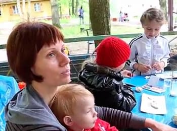 Харьковская семья бизнесменов приняла две сотни переселенцев