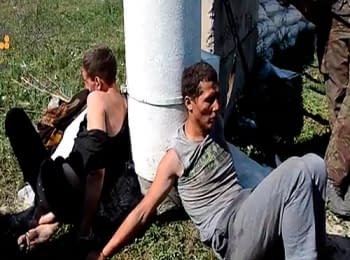 Lysychans'k: Soldiers of the voluntary battalion "Donbas" detained the sniper (18+ Explicit language)