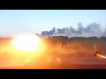Важка артилерія обстрілює бойовиків, що атакують аеропорт Донецька