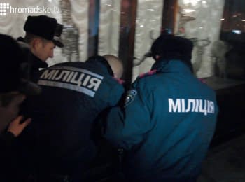 В Киеве в стычках из-за концерта Лорак пострадали трое милиционеров