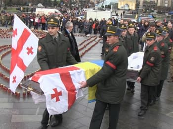Farewell to "Aydar" soldiers "Dynamite" and "Chugoy" at the Maidan