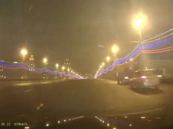 3 minutes after the assassination of Nemtsov. Recording from the dashcam