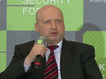 Олександр Турчинов: "Росія робить все для відновлення військових дій в будь-який момент"