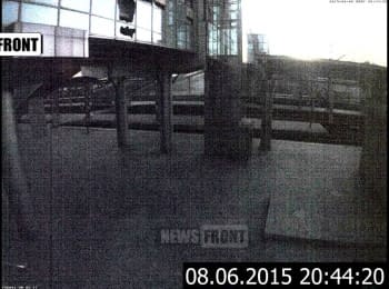 Розриви снарядів на вокзалі Донецька. Відео з камери відеоспостереження