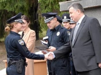 Столичні патрульні отримали перші офіцерські звання