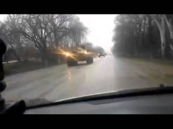 Column of more than 70 armored vehicles on the highway Simferopol - Kerch in Crimea, 05.02.2016