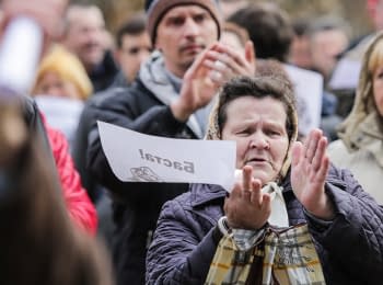 Marches of "non-parasites" in Bobruisk and Orsha