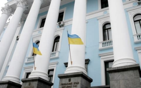 Міністр оборони: Використання армії проти мітингувальників виключене