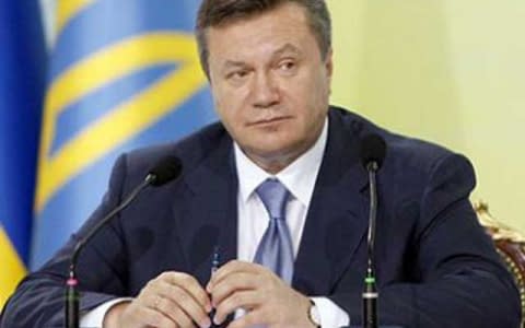 Янукович підписав "амністію" і скасування законів "16 січня"