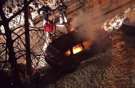 У Києві спалили автівки співробітниці посольства Канади, журналіста та активістів Автомайдану