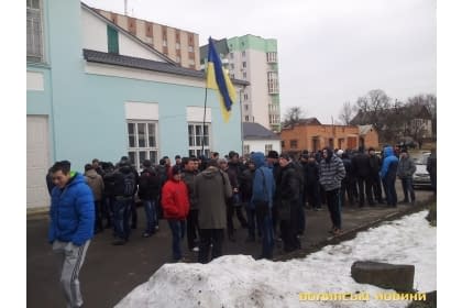 Волинська ОДА захоплена тисячами демонстрантів