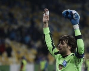 «Динамо», «Дніпро» та «Чорноморець» вийшли на свої матчі із чорними пов'язками
