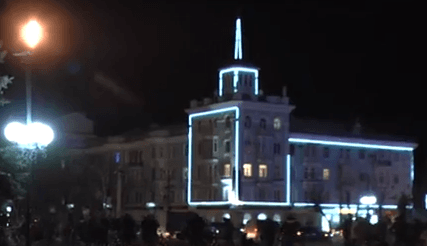У Луганську штурмували ОДА, є постраждалі