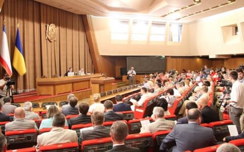У парламенті Криму заявили, що не планують відділятись від України
