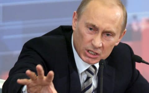 ПУТІН ЗАПРОСИВ ЗГОДИ РАДИ ФЕДЕРАЦІЇ ВИКОРИСТАТИ ЗБРОЙНІ СИЛИ В УКРАЇНИ