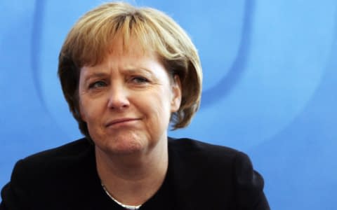 Меркель заявила, що G8 більше не існує