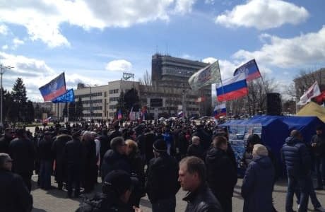 У Донецьку та Луганську пройшли проросійські мітинги
